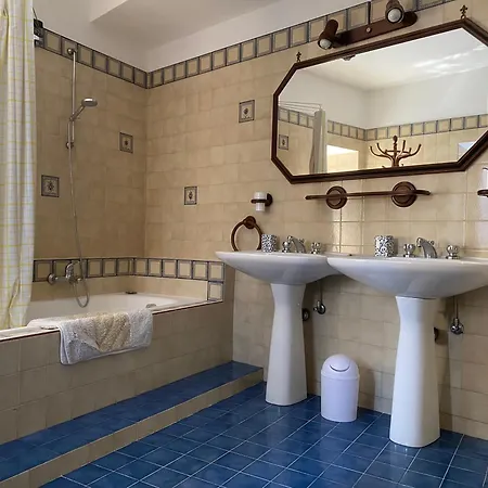 アパート Belinda S'