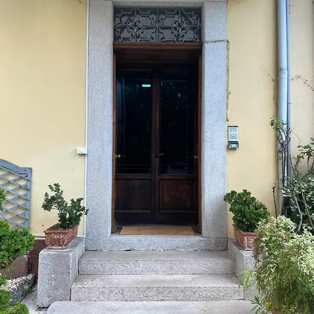 Belinda S' Apartment Baveno